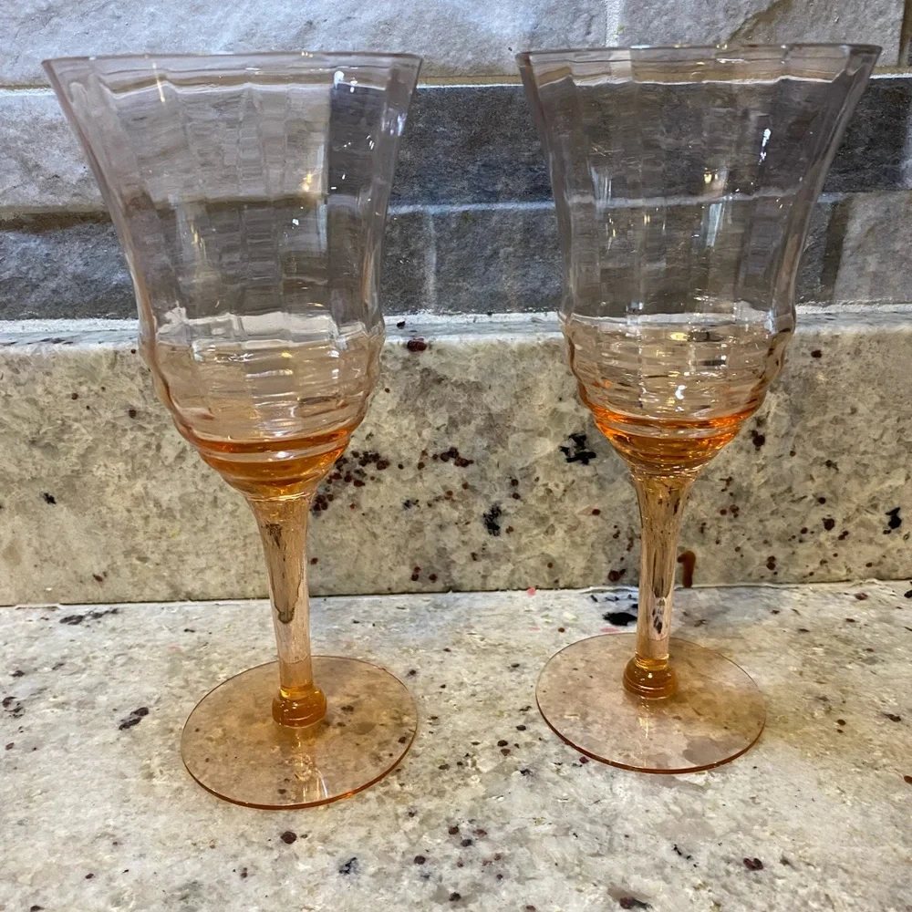 Elegant Pinky Glass‎ Wine Goblets - Set of 2